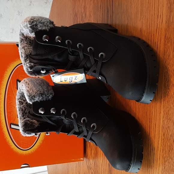 Lugz black boots with fur NEW - Picture 2 of 7